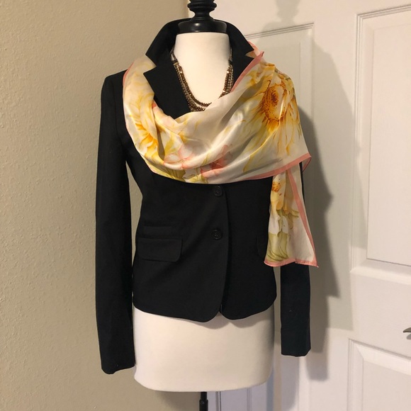 Sunflower print scarf - Picture 3 of 5